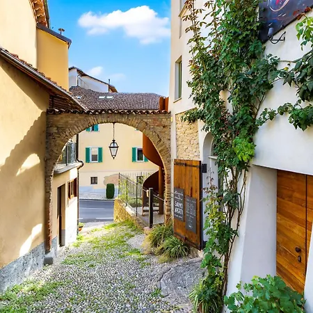 Casa Del Maestro-Appartamenti D'Arte Dogliani Exterior photo
