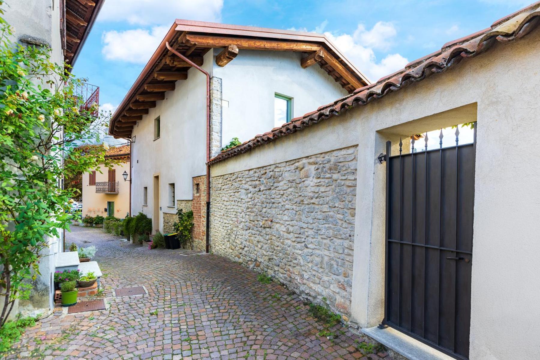 Casa Del Maestro-appartamenti D'arte Apartment Dogliani